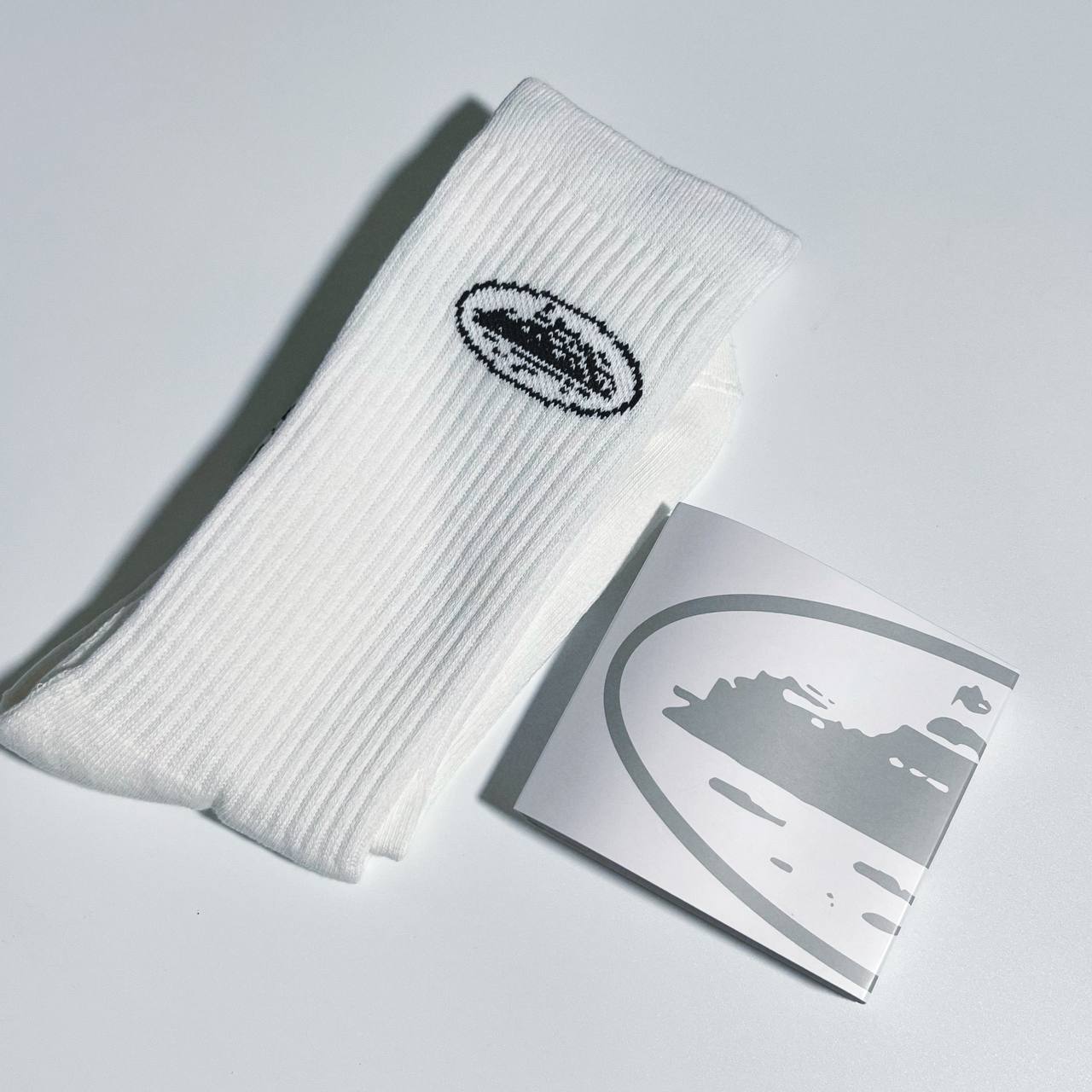 Alcatraz Logo Crew Socks – White