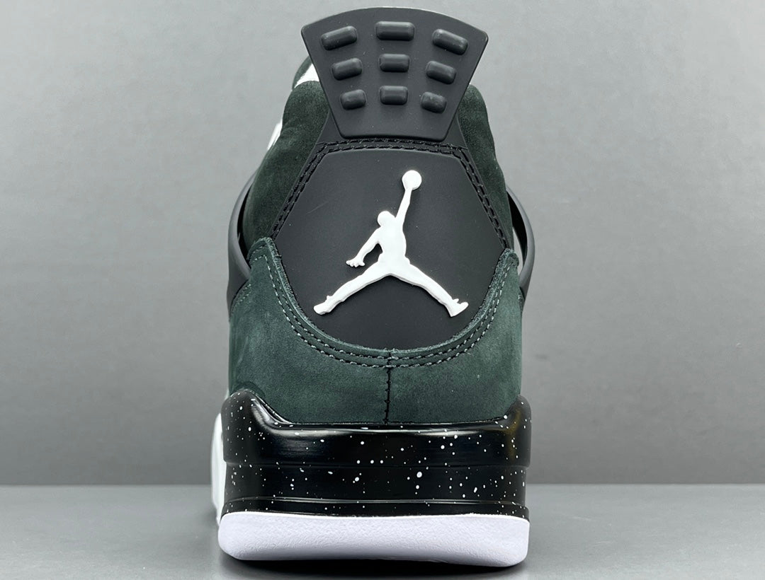 AIR JORDAN 4 x FEAR PACK
