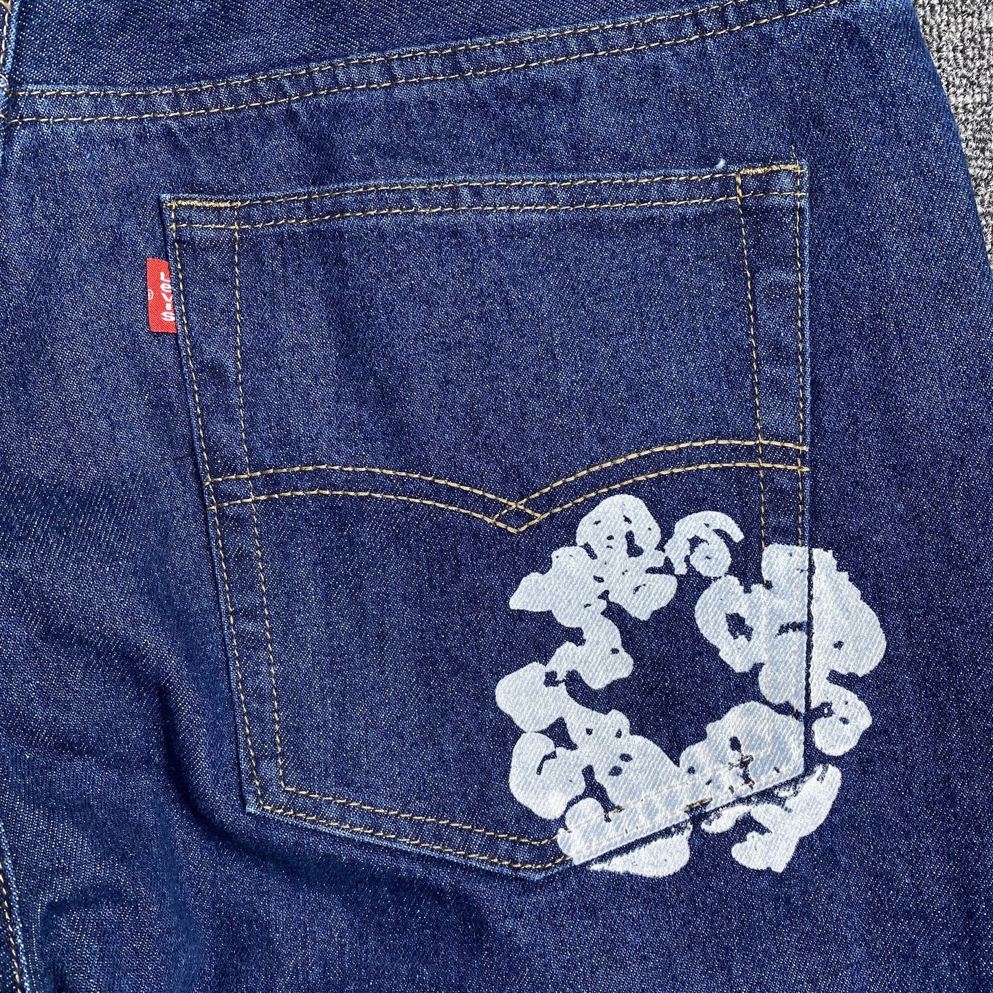 DENIM TEARS x LEVI'S COTTON WREATH JEANS DARK BLUE