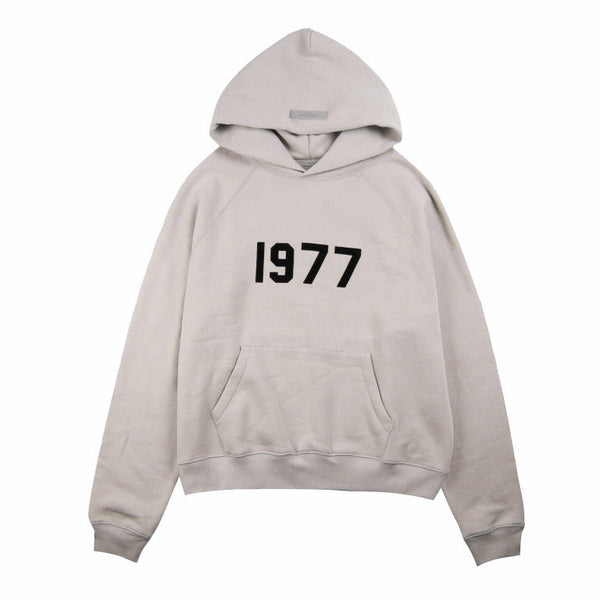 '1977' Heritage Graphic Hoodie – Stone Grey