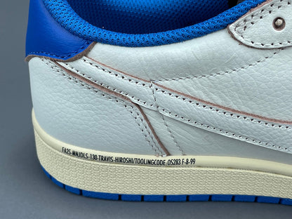 JORDAN 1 LOW OG x TRAVIS SCOTT FRAGMENT